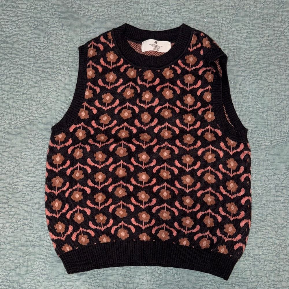 H&M Kids Sleeveless Sweater - Black and Pink Floral Size 8-10years